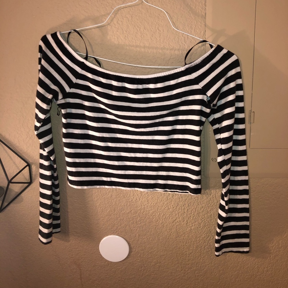Long sleeve off the shoulder crop top